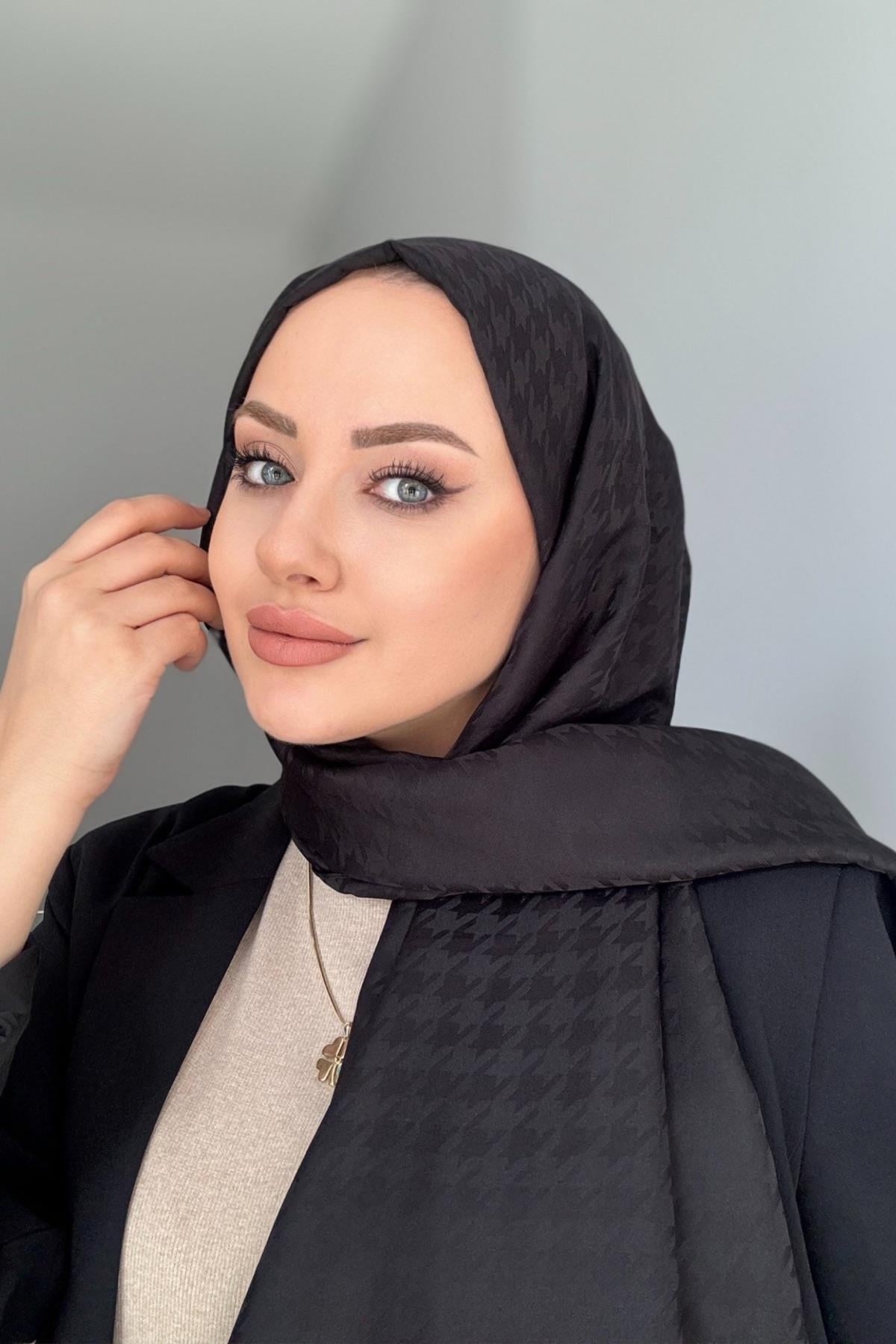 Minimal Kazayağı İpeksi Jakar Şal Siyah