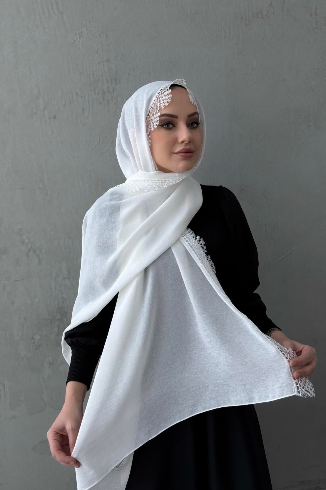 Oya Şal Beyaz