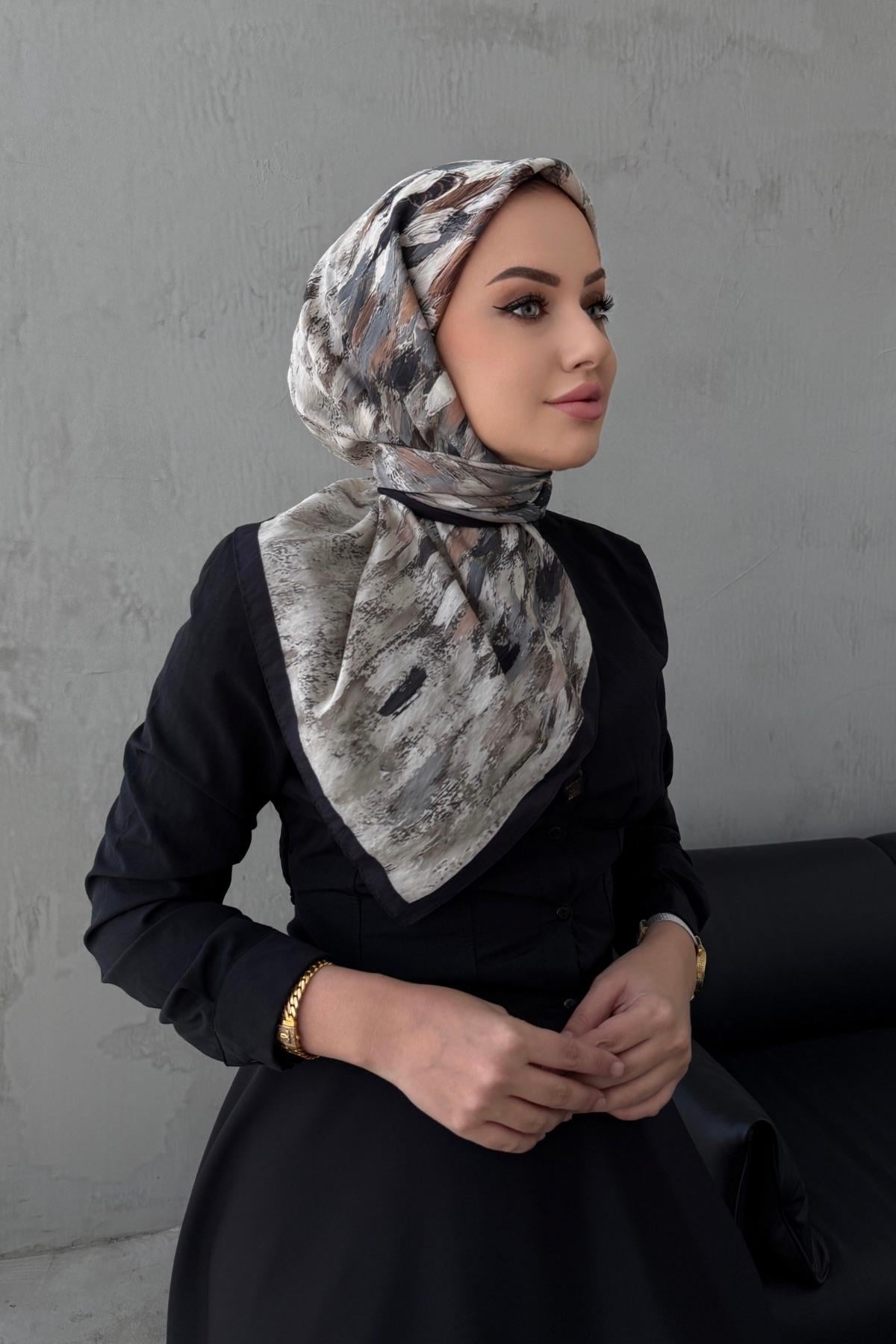 Siyah Berrin Modal İpek Eşarp 