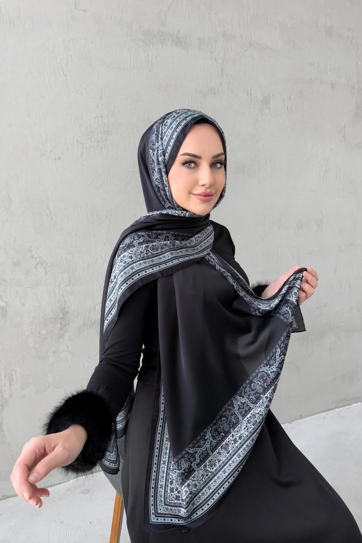 Siyah Bohem Kumlu İpek Şal 