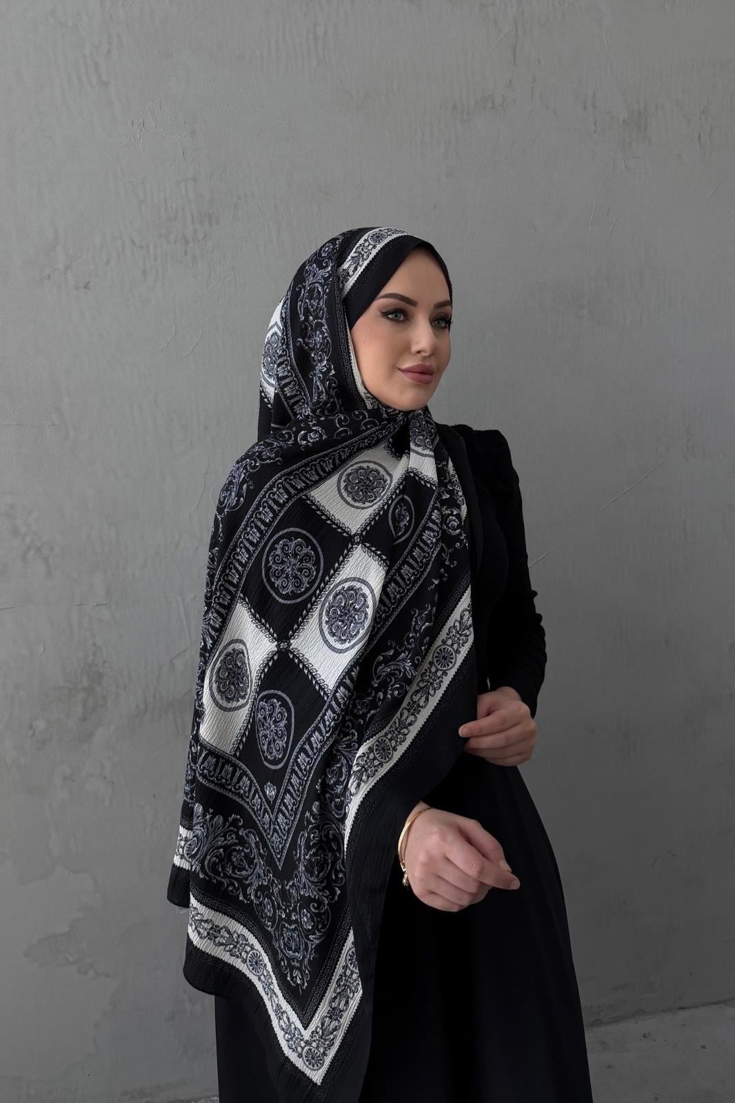 Siyah Versac Desen Cotton Şal