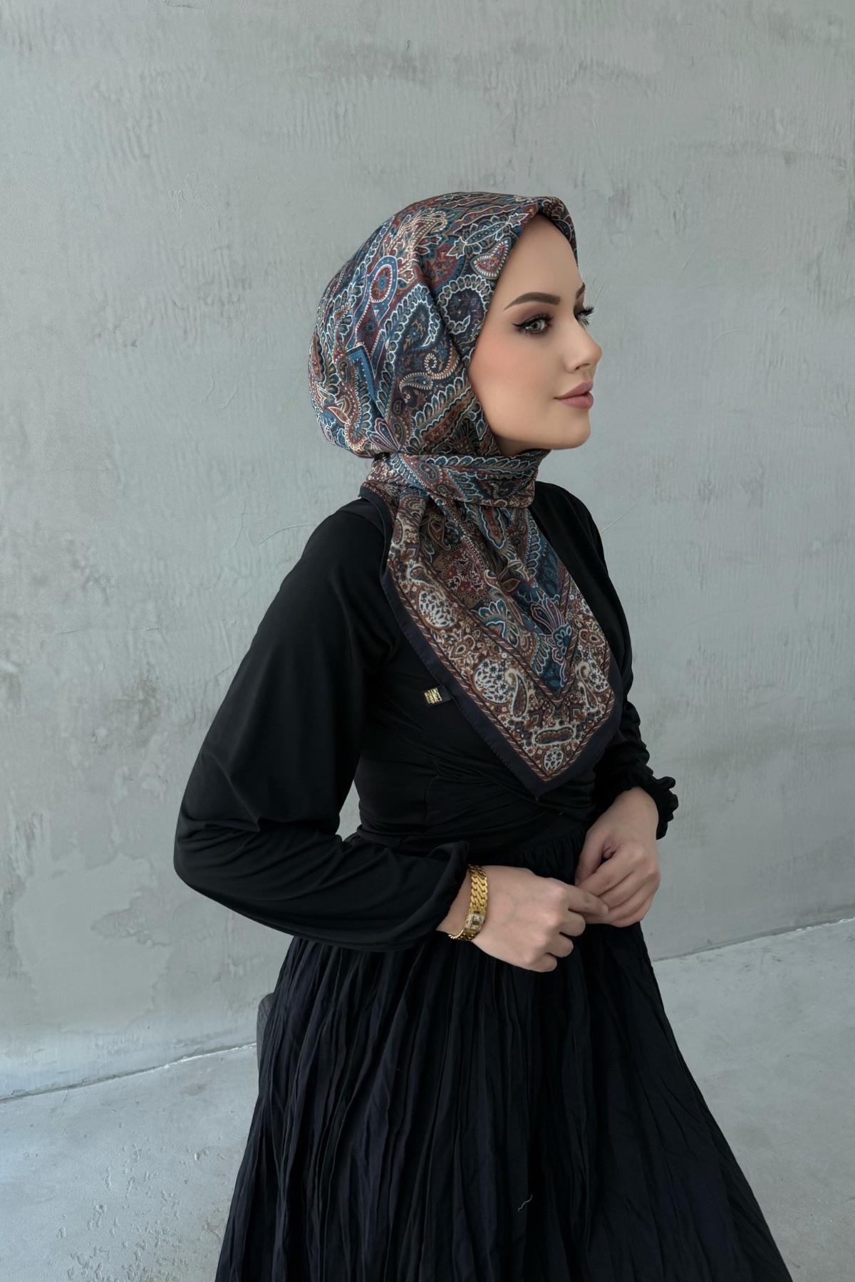 Siyah&Kahverengi Yaren Bohem Modal İpek Eşarp