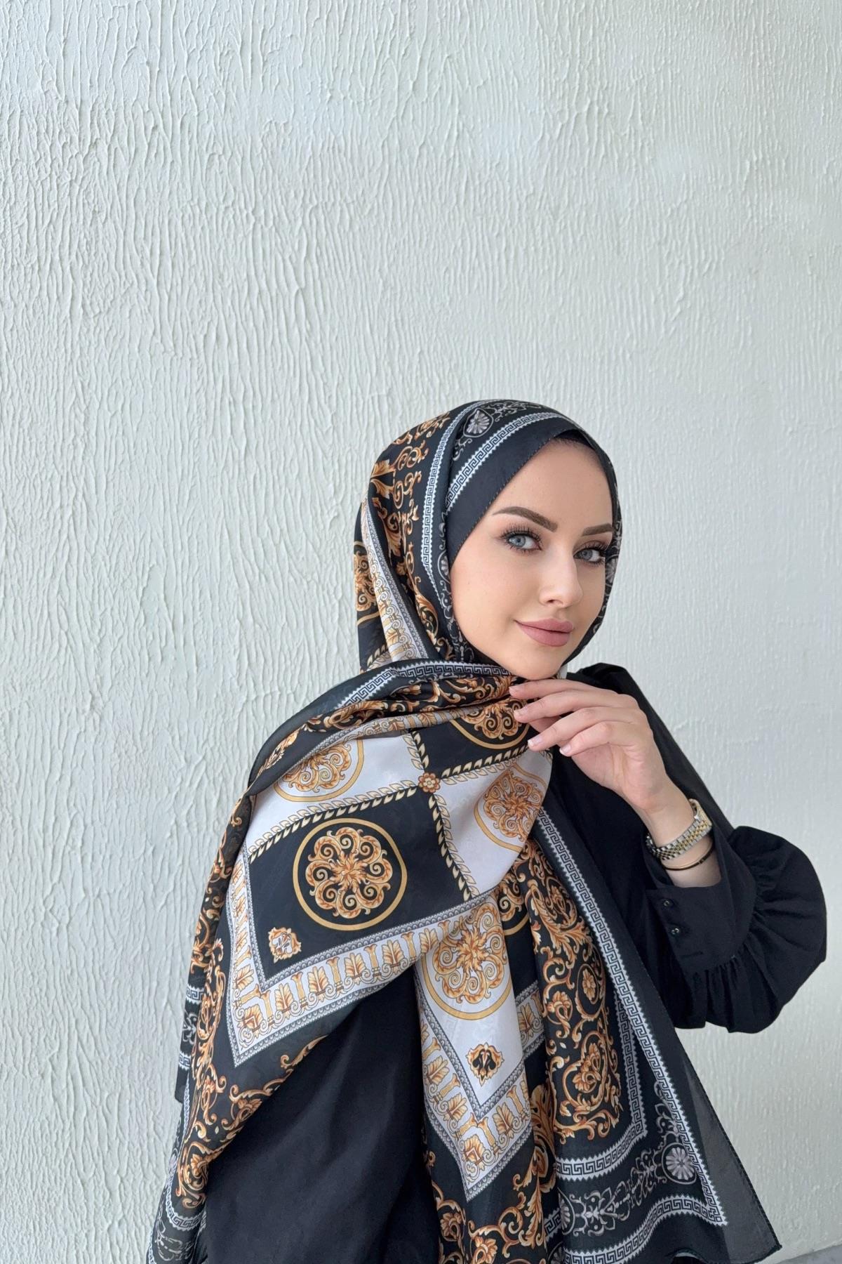 Versac Desen Vual İpek Şal Siyah