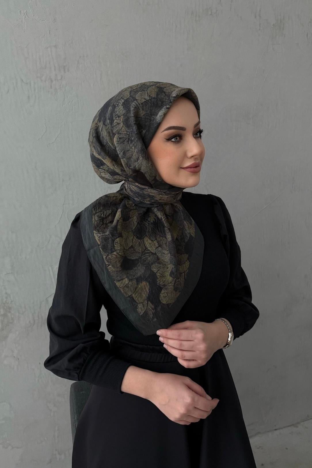 Yeşil Elsa Tensel Eşarp