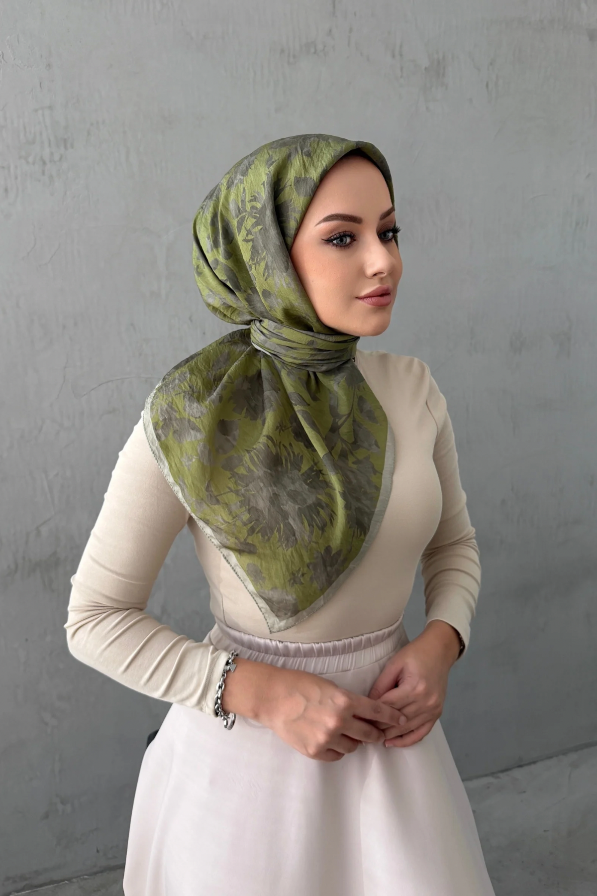 Yeşil Eylül Modal İpek Eşarp