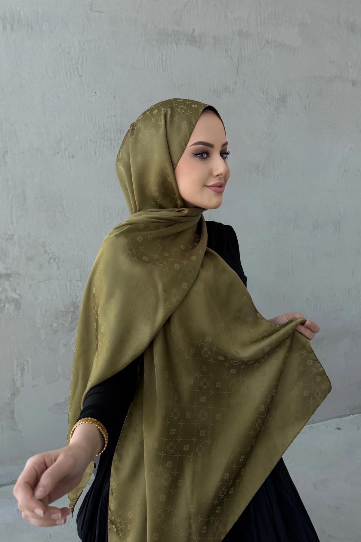 Yeşil Liya Desenli İpeksi Jakar Şal