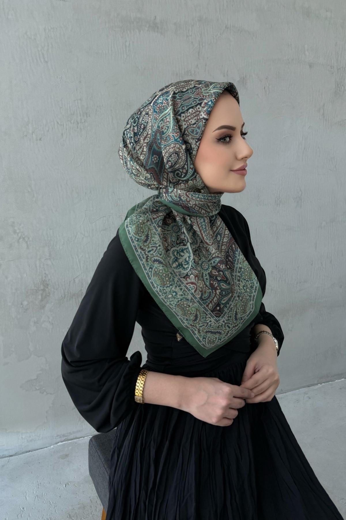 Yeşil Yaren Bohem Modal İpek Eşarp