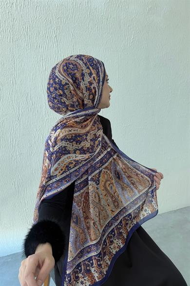 Bergüzar Authentic Indian Silk Shawl