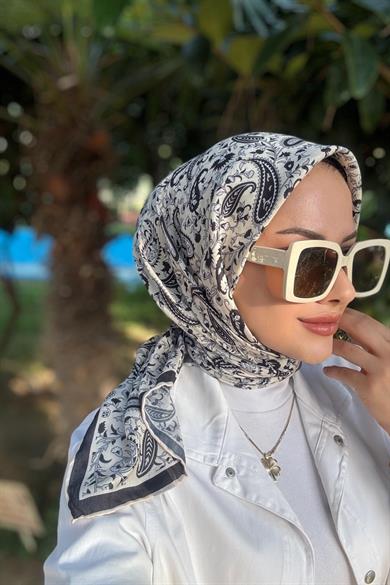 Beyaz Retro Dijital Soft Eşarp