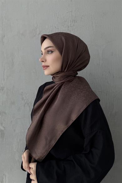 Kahverengi Çiçek Jakar Eşarp 