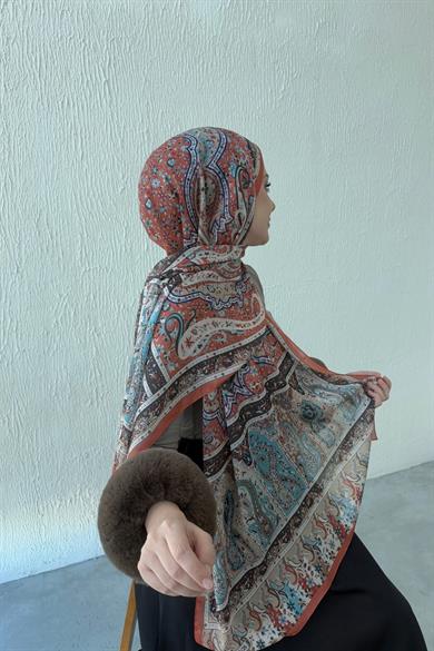 Tile Bergüzar Authentic Indian Silk Shawl