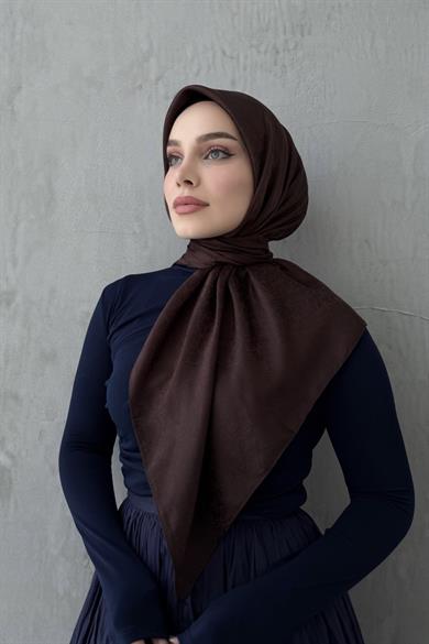 Koyu Kahverengi Çiçek Jakar Eşarp 