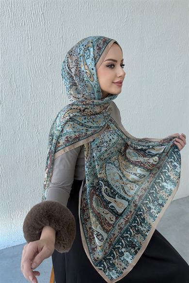 Green Bergüzar Authentic Indian Silk Shawl