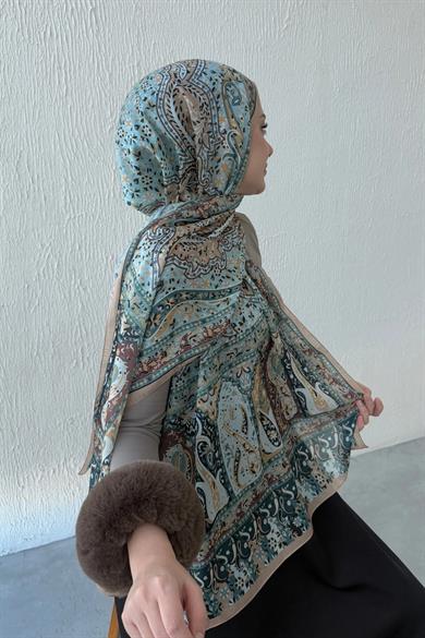 Green Bergüzar Authentic Indian Silk Shawl