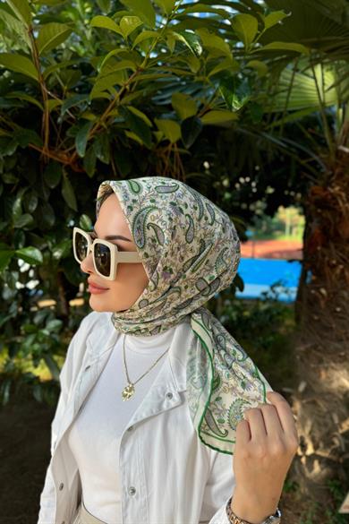 Yeşil Retro Dijital Soft Eşarp