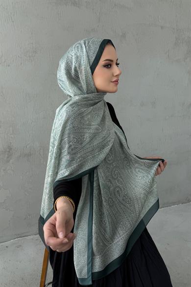 Zümrüt Asu Authentic Indian Silk Shawl