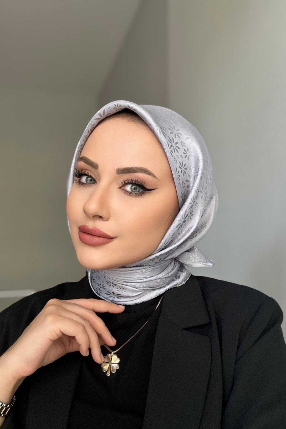 Floral Jacquard Scarf Gray