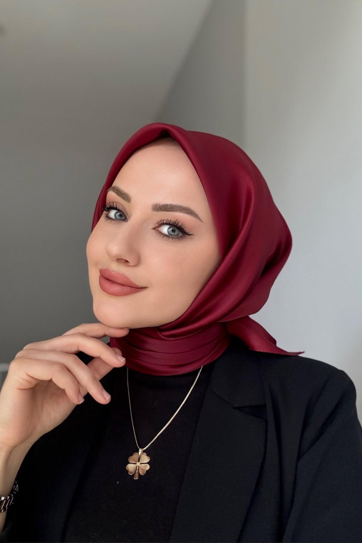 Silky jacquard scarf burgundy