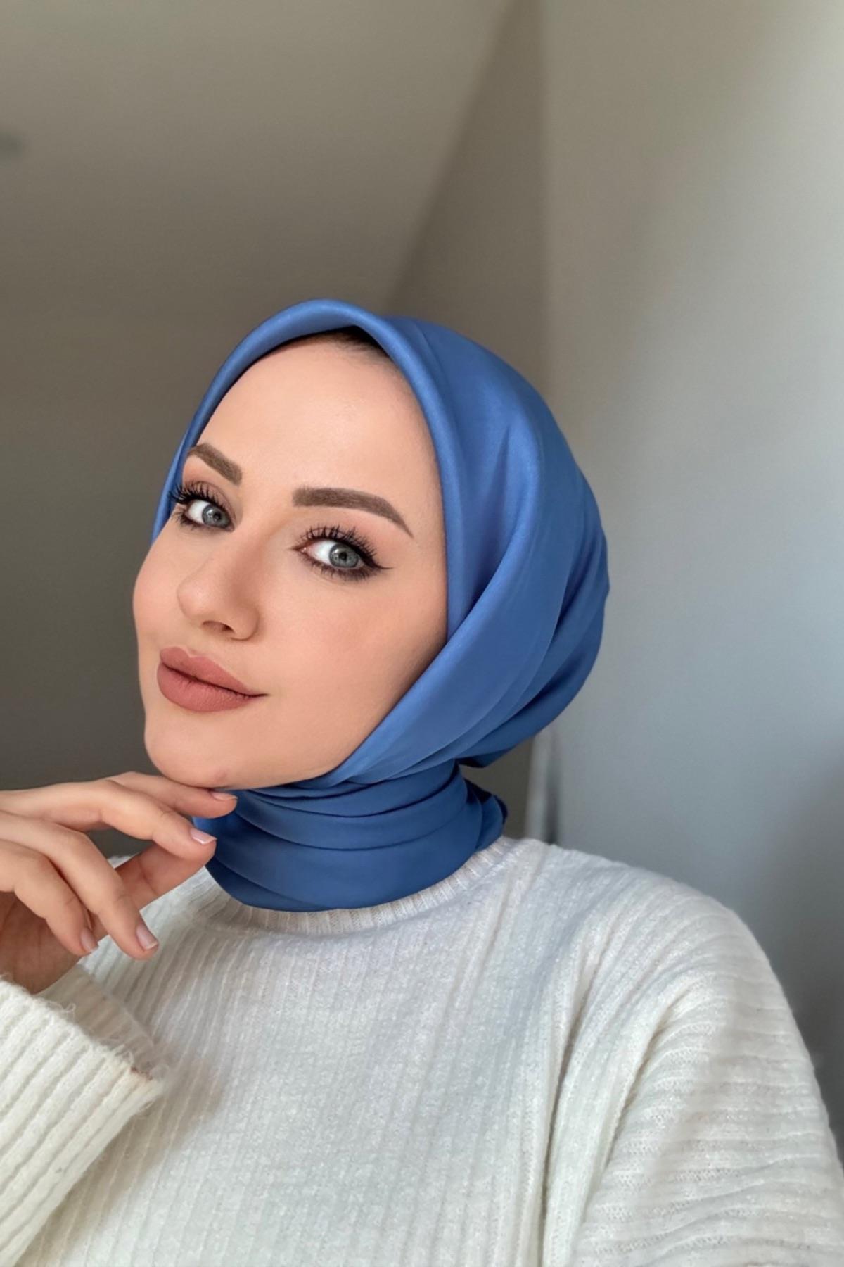 Silky jacquard scarf indigo