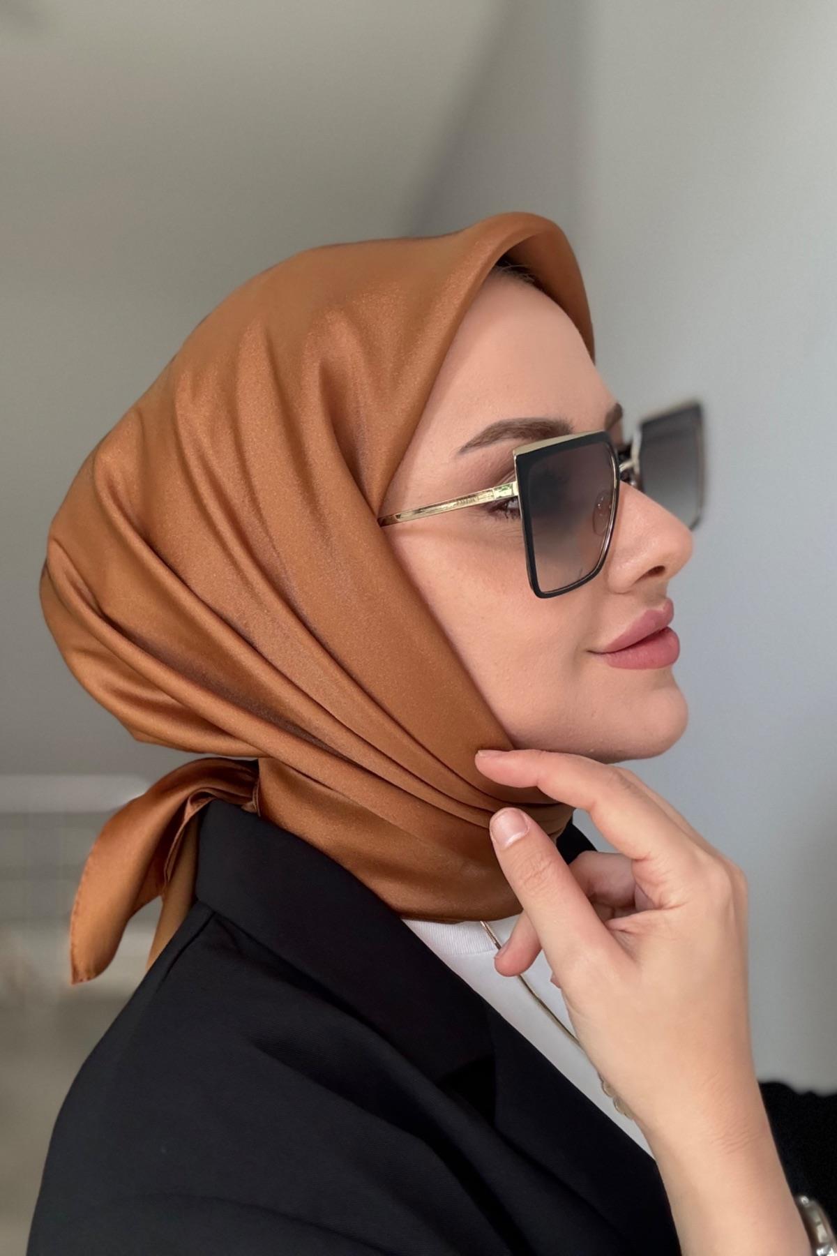 silky jacquard scarf tan