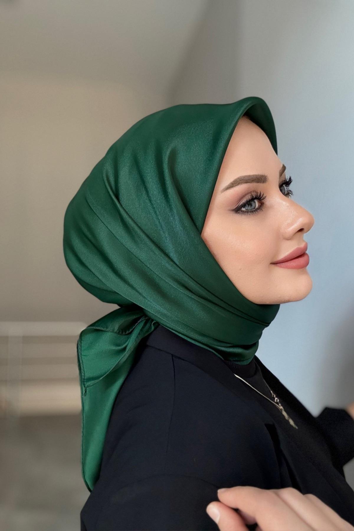 silky jacquard scarf emerald