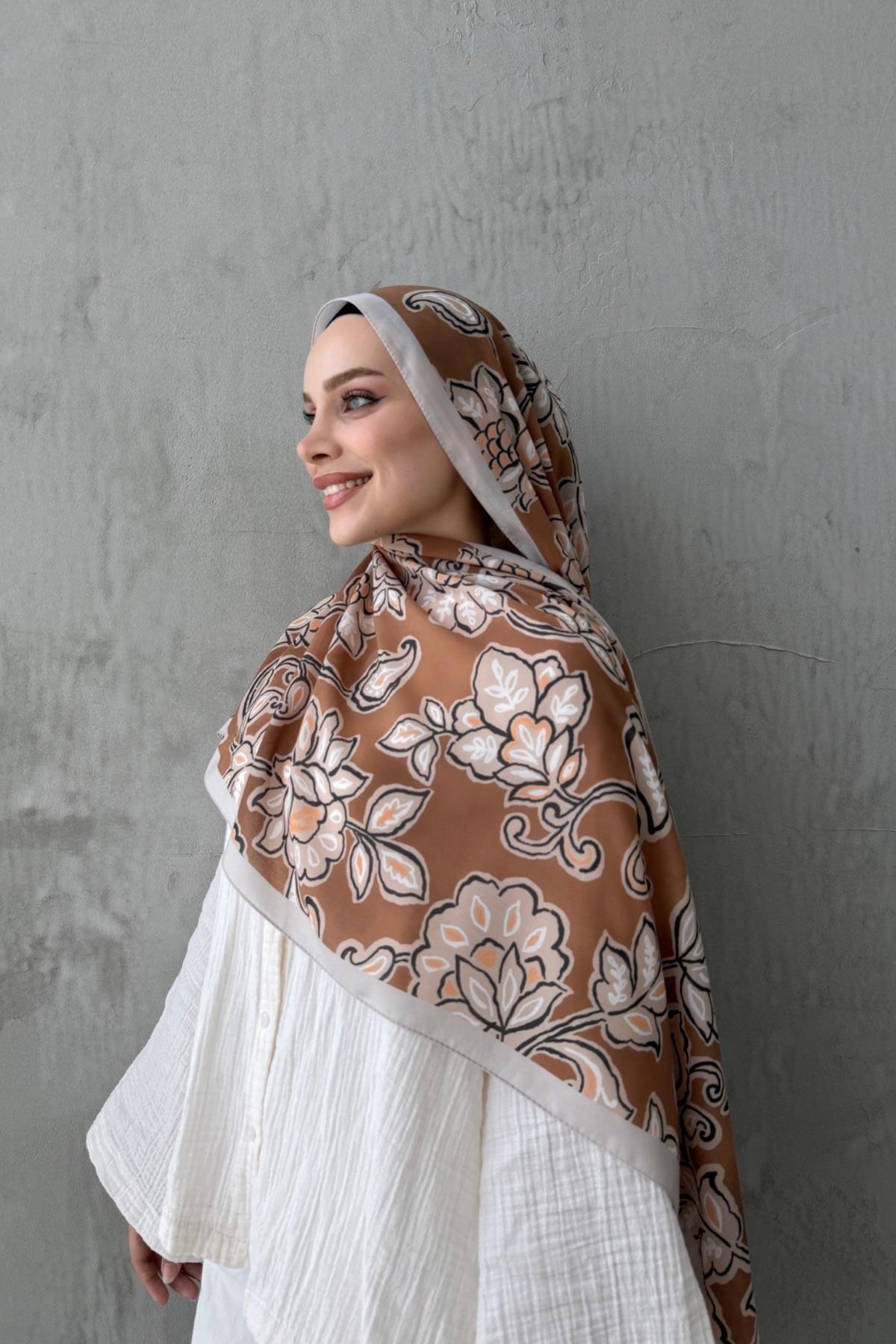 Kahverengi Gardenia Modal İpek Şal