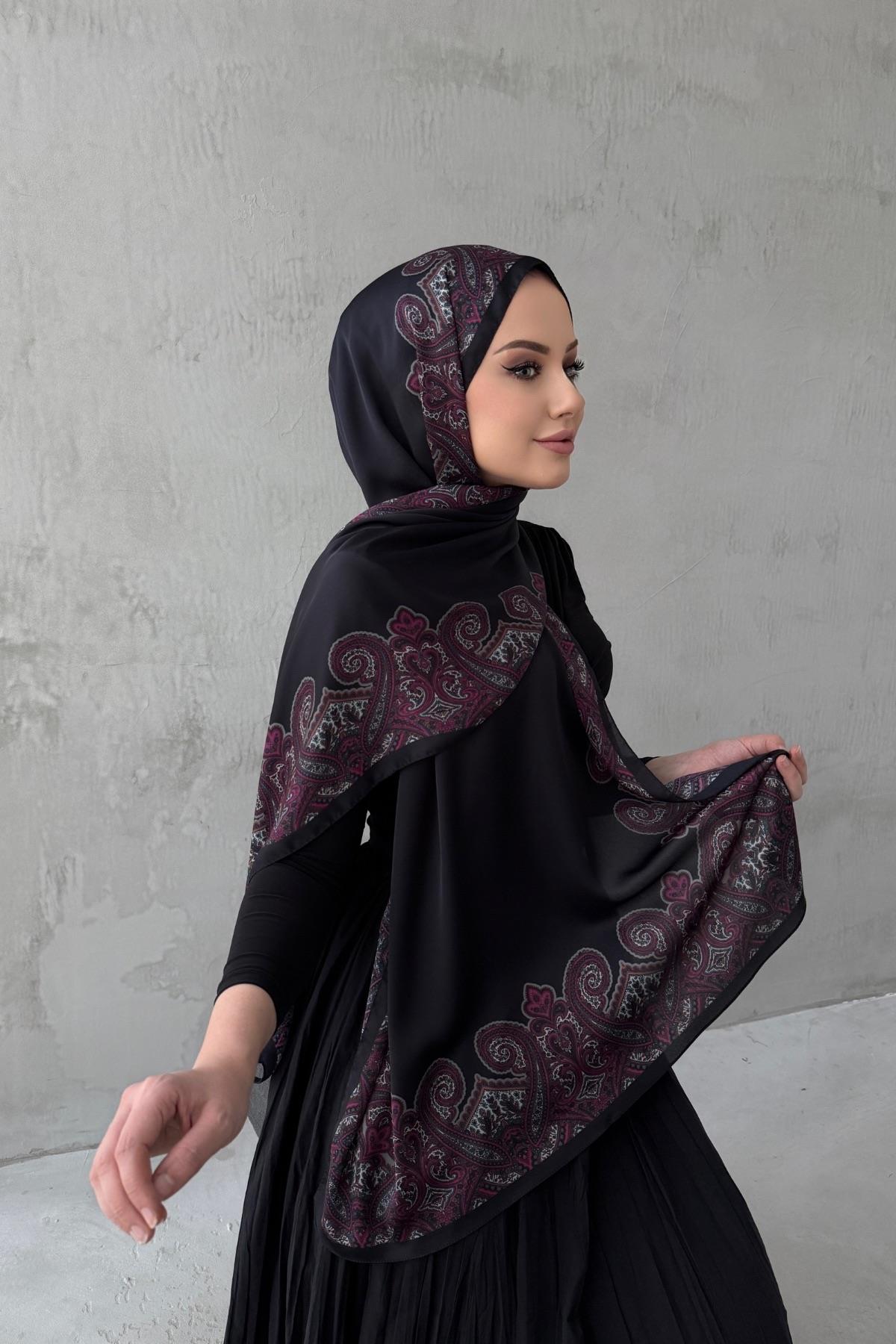 Siyah Rozalie Bohem Kumlu İpek Şal 