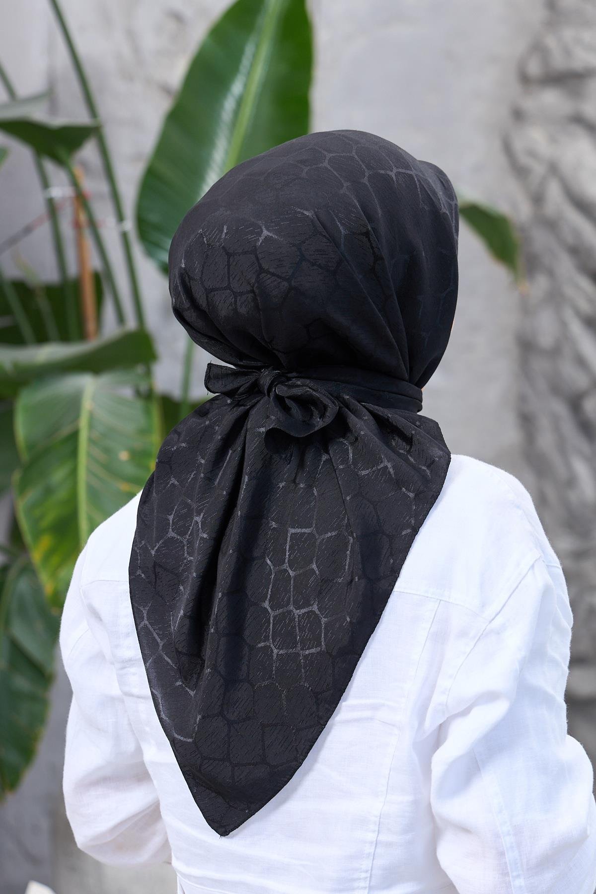 Black Stone Pattern Silky Jacquard Scarf