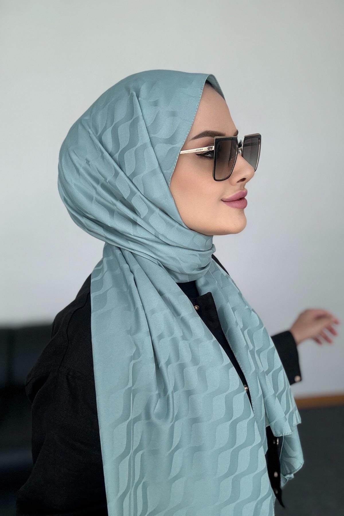 Turkuaz Desenli İpeksi Jakar Şal 