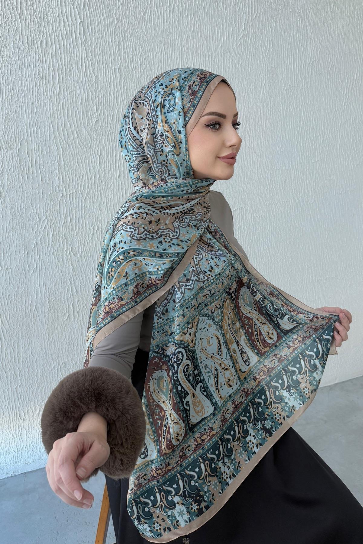 Yeşil Bergüzar Otantik Hint İpeği Şal