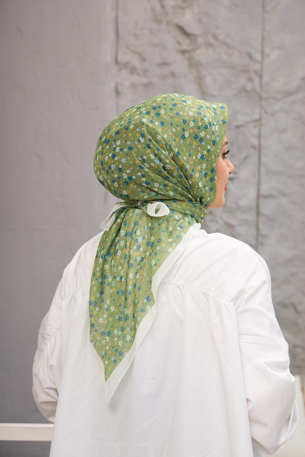 Yeşil Çicek Dijital Soft Eşarp 