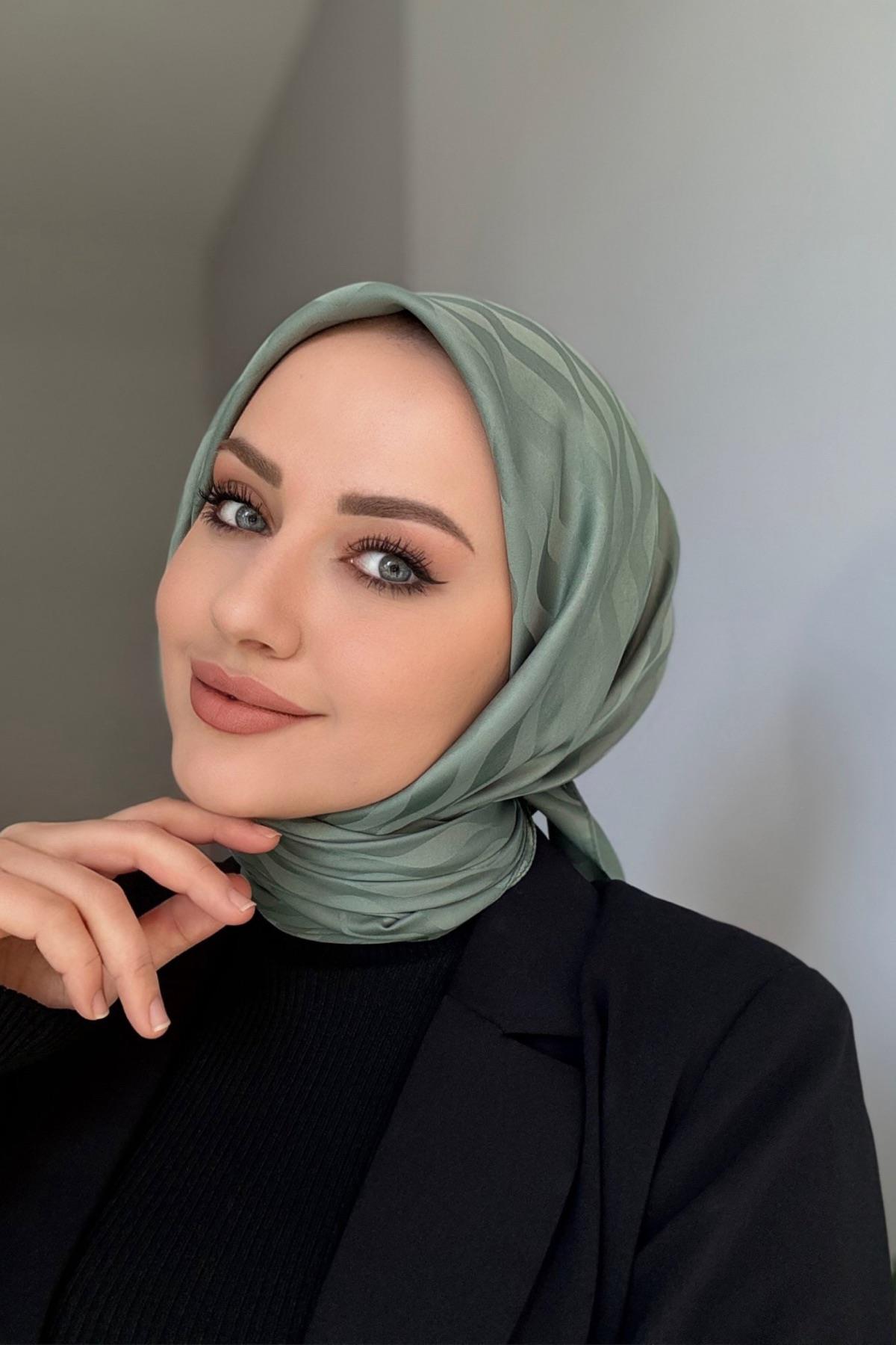 Green Patterned Silky Jacquard Scarf