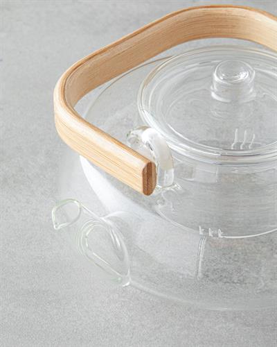 Avian Borosilicate Glass With Strainer Tea Pot 600 ml Transparent
