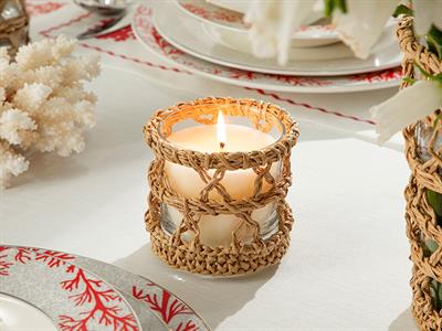 Bergamia Leaves Scented Candle 210 gr White