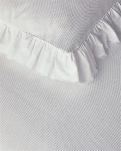 Blaze Спален Комплект Кралски размер С волан Вафлена структура 240x220 см Бял