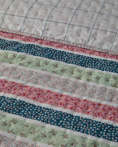 Blossom Lines Многофункционално Покривало Кралски размер 240x220 см Розов