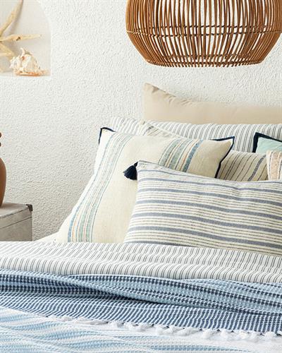 Blue Fade Woven Double Bed Cover 240x260 cm Blue