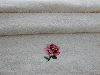 Chic Rose ХАВЛИИ ЗА РЪЦЕ Бродирани 30x45 cm Cream.