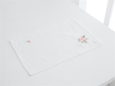 Claudia АМЕРИКАНЗКИ СЕРВИЗ Бродирани 30x45 cm