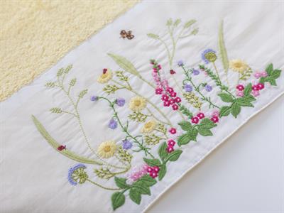 Crewel ХАВЛИИ ЗА РЪЦЕ Бродирани 30x50 cm Yellow.