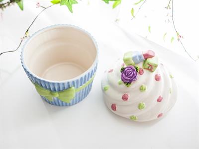Cupcake Tie КУТИЯ ЗА СЪХРАНЕНИЕ Керамичен 15x15x20 cm .
