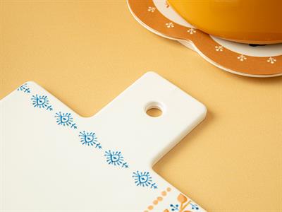 Ethnic Lines ДЪСКА ЗА РЯЗАНЕ New Bone 40x60x17 cm White