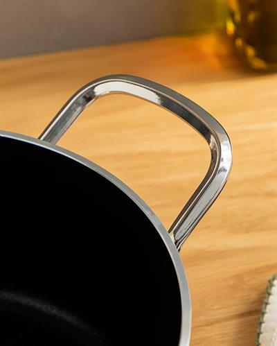 Excellence Aluminum Non-stick Pan 20 cm Cream