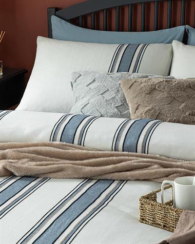 Fine Lines Chenille Paint Yarn For One Person Duvet Cover Set 160x220 cm Beige-Blue