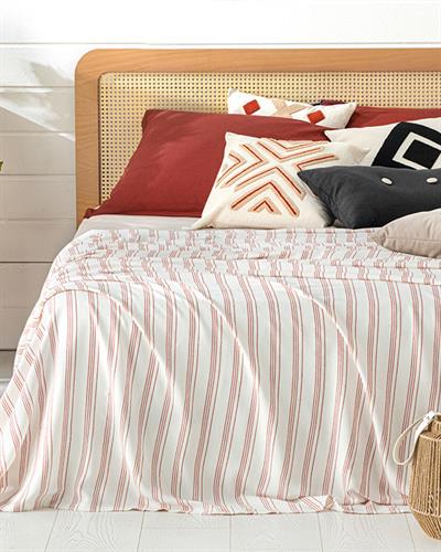 Fine Lines Покривка Единичен Размер, Visko, Корал, 150 X 220 Cm