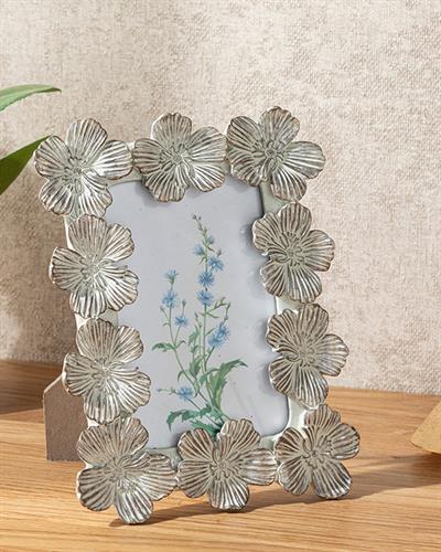 Flowers Рамка 10x15 см Сребърен.