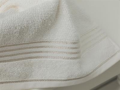 Glam Stripe ХАВЛИИ ЗА РЪЦЕ Сребрист (златист) 30x45 cm Cream.