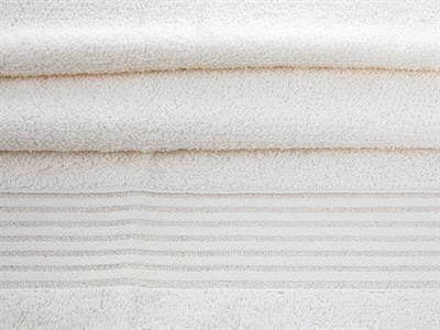 Glam Stripe ХАВЛИЯ ЗА ЛИЦЕ Сребрист (златист) 50x80 cm Cream.