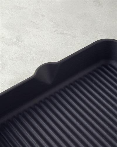 Hecha Грил Тиган Квадрат С чугунена отливка 28 см Червен