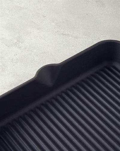 Hecha Грил Тиган Квадрат С чугунена отливка 28 см Черен